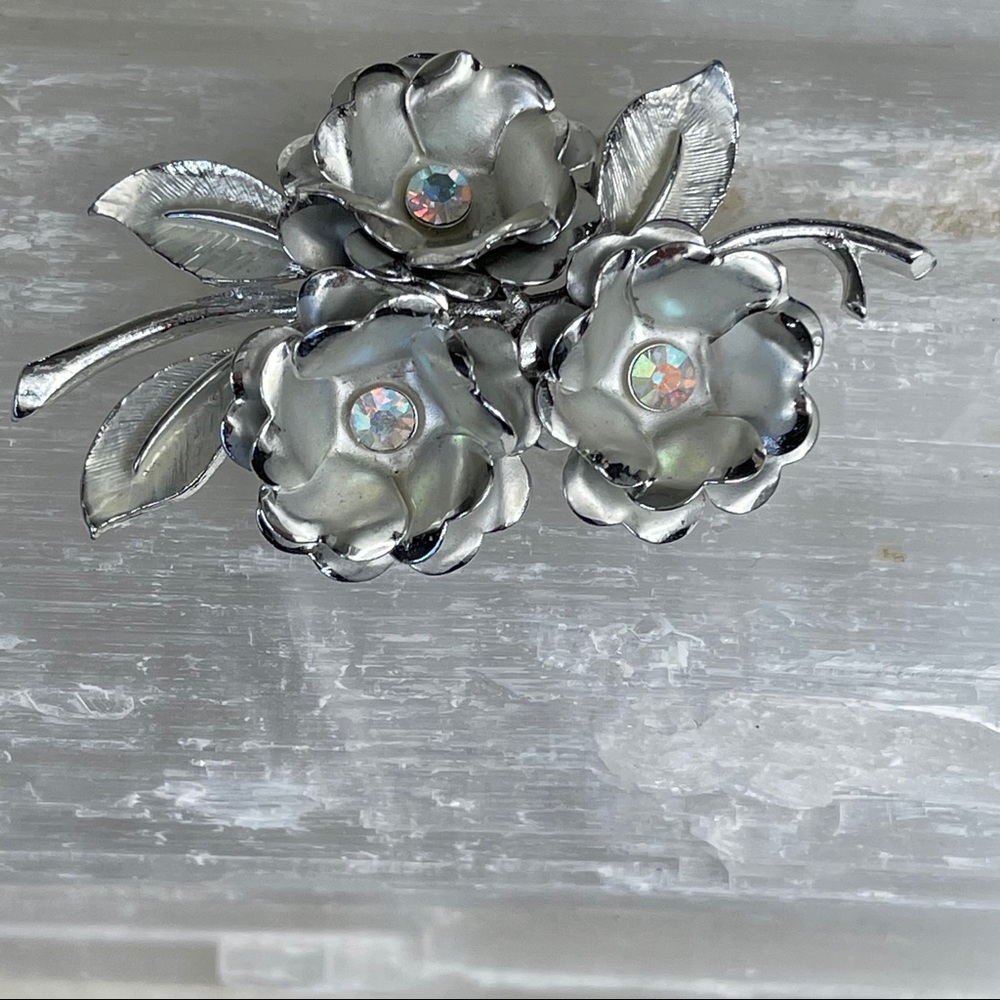 CORO pin VINTAGE floral BROOCH silver + rhinestone FEMININE stylish TIMELESS - Picture 9 of 13